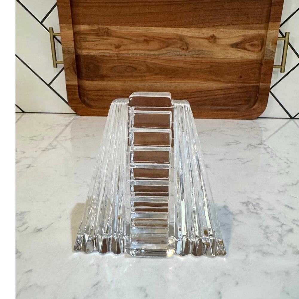 Franklin Mint 1989 "Tribute to Bast" Austrian Crystal Pyramid Base paper weight